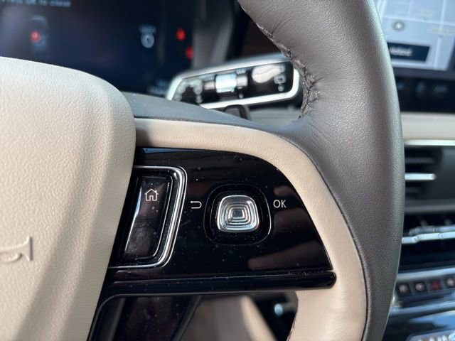 Used 2024 Lincoln Corsair Reserve image 21
