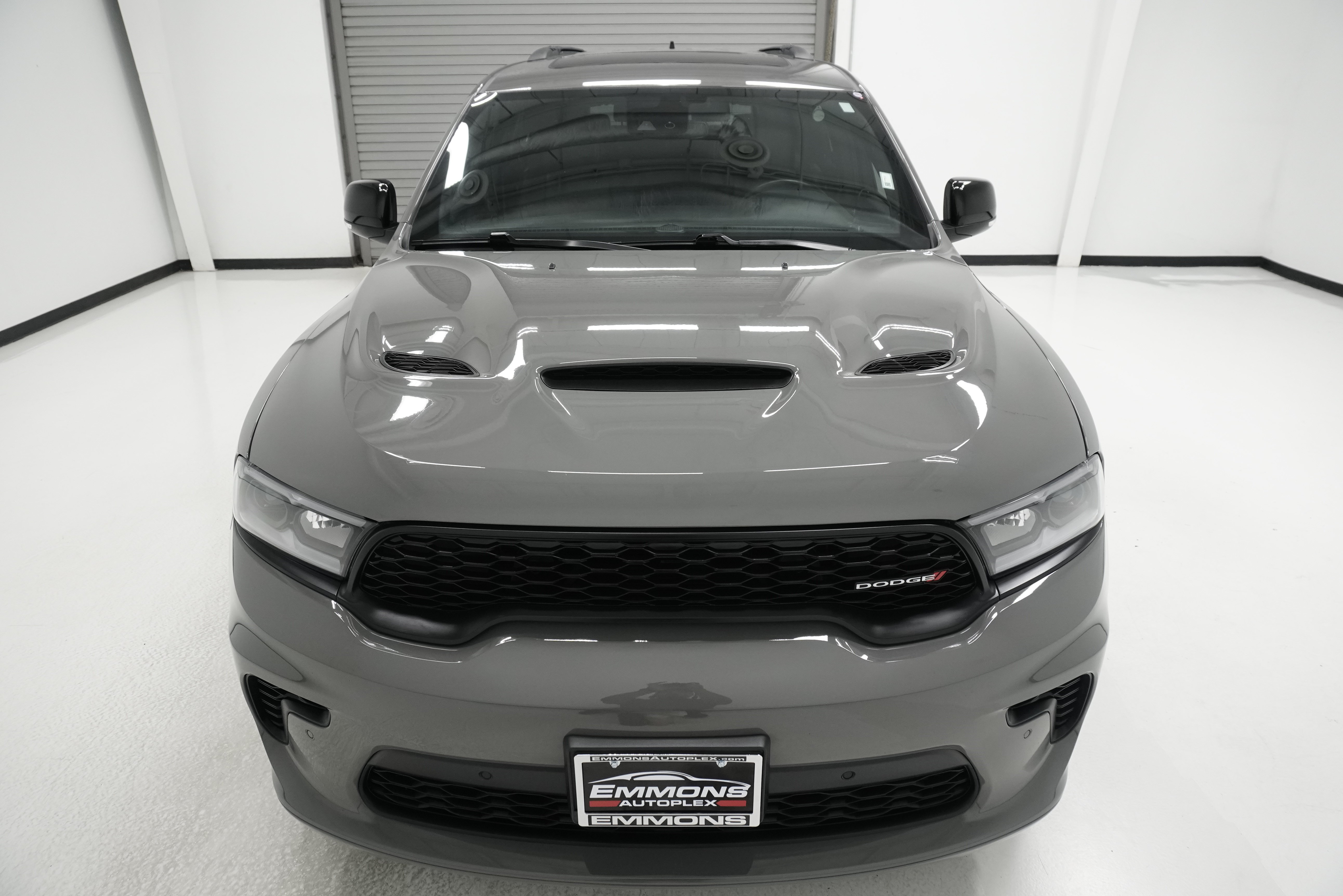 Used 2025 Dodge Durango R/T AWD/4WD image 2
