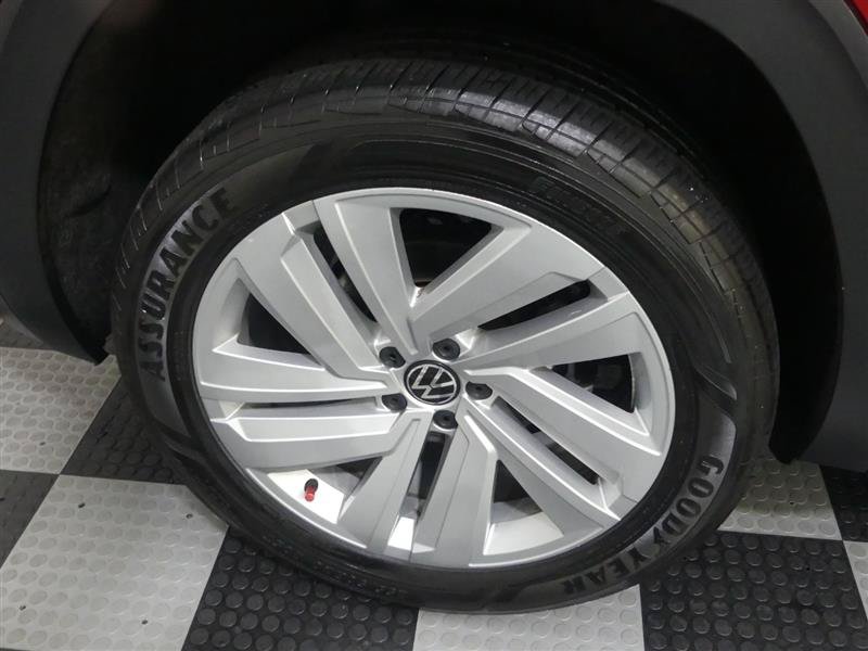 Used 2020 Volkswagen Atlas Cross Sport SE AWD/4WD image 17
