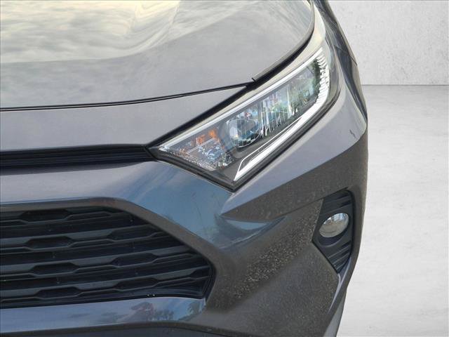Used 2019 Toyota RAV4 XLE w/ Convenience Package FWD image 9