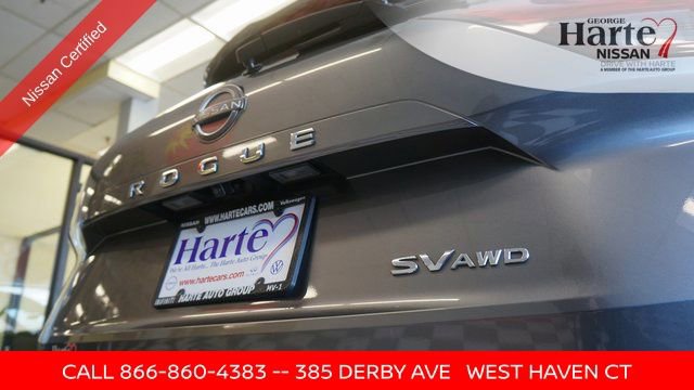 Used 2023 Nissan Rogue SV image 45