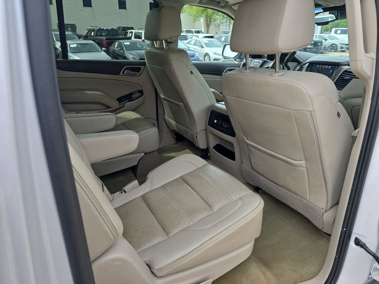 Used 2017 GMC Yukon XL Denali w/ Open Road Package AWD/4WD image 12