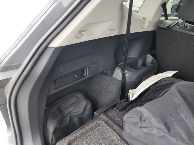 Used 2020 Volkswagen Tiguan SE w/ Panoramic Sunroof Package image 20