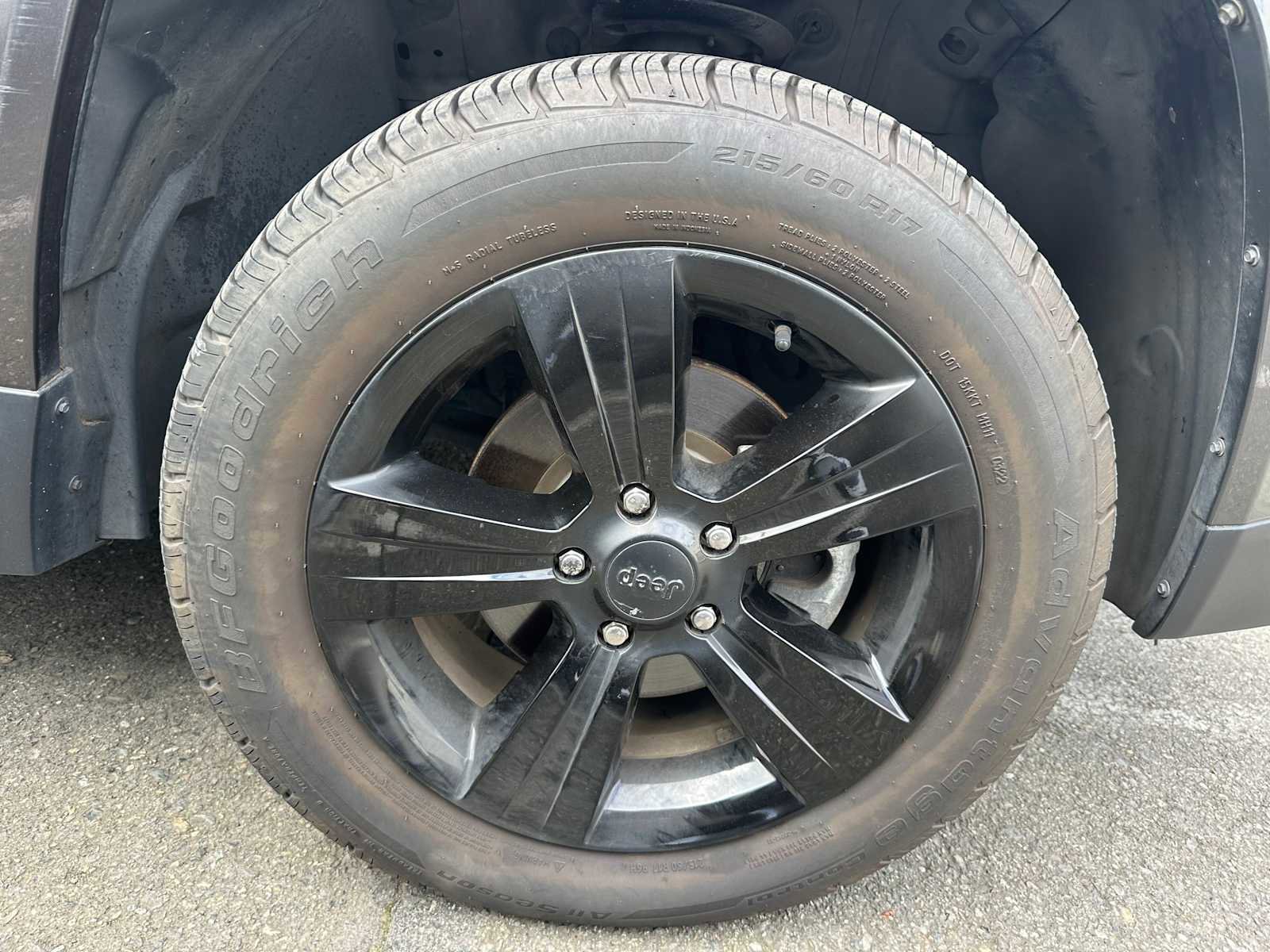 Used 2016 Jeep Compass Latitude image 4