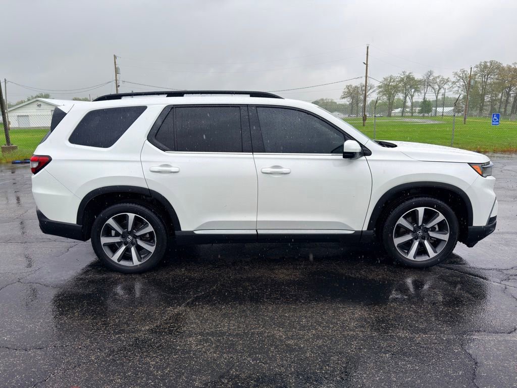 Used 2023 Honda Pilot Elite image 10