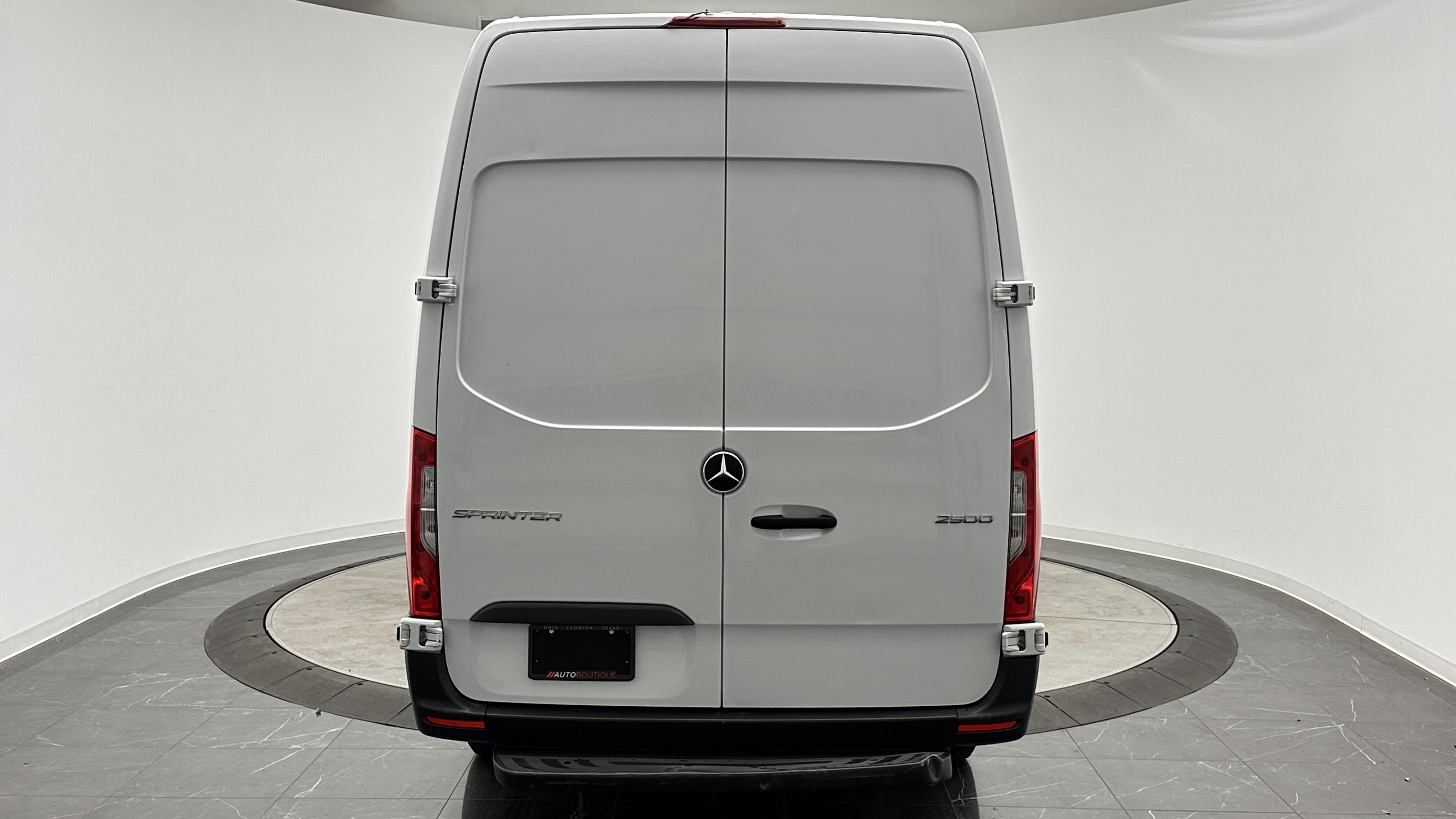 Used 2023 Mercedes-Benz Sprinter 2500 image 6