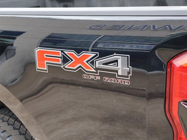 Certified 2025 Ford F350 Lariat w/ Chrome Package image 34