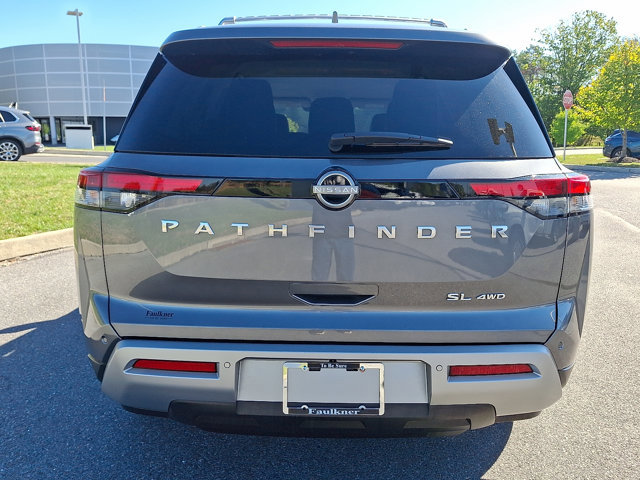 Certified 2024 Nissan Pathfinder SL image 6