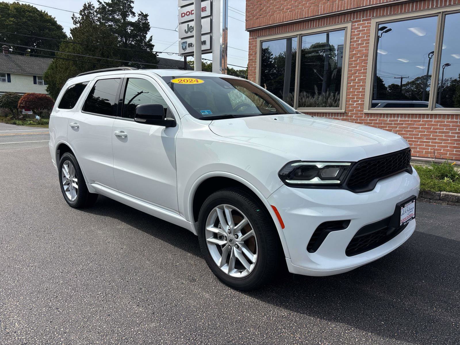Used 2024 Dodge Durango GT image 29