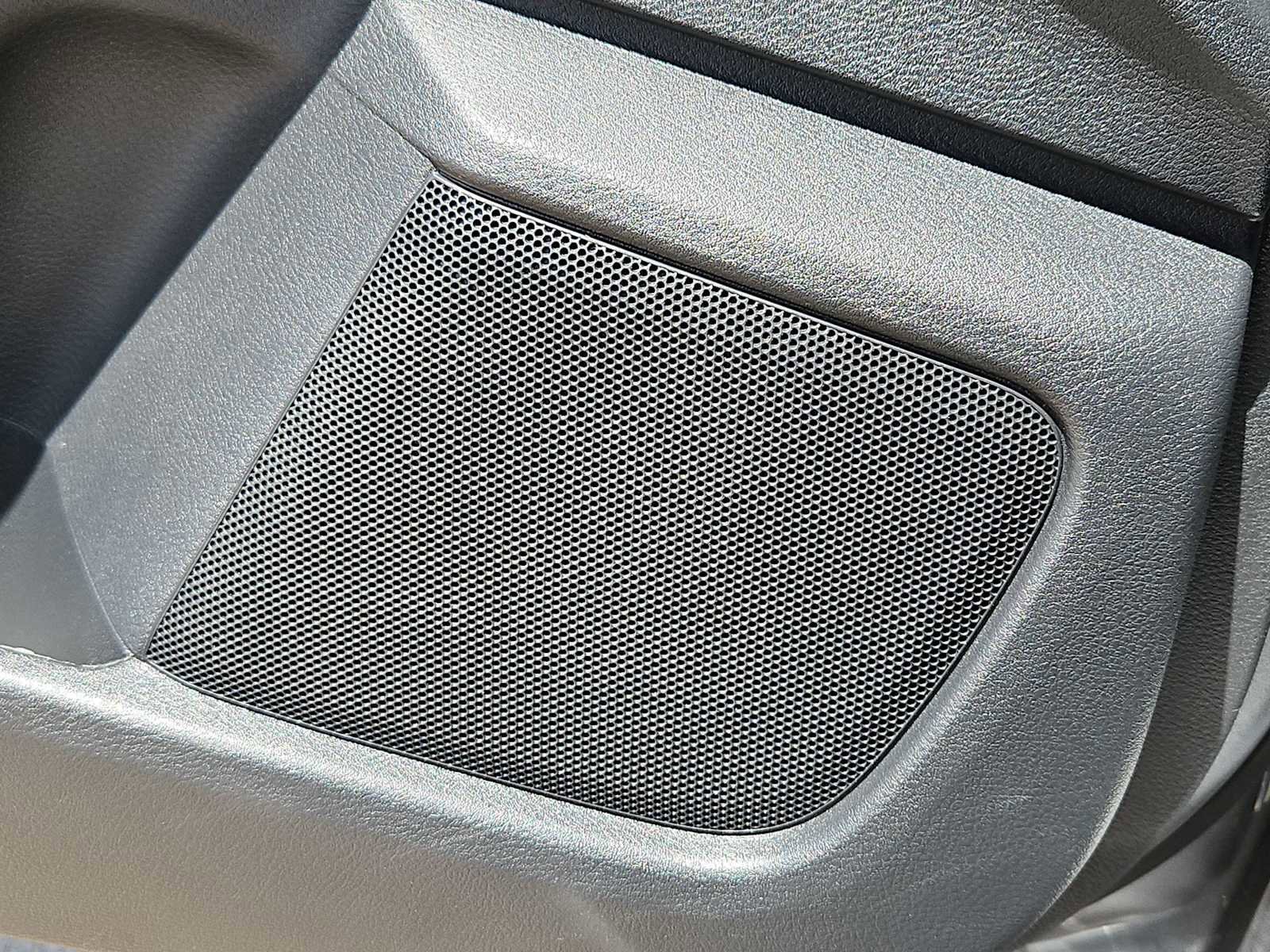 Used 2025 Nissan Sentra SV FWD image 29