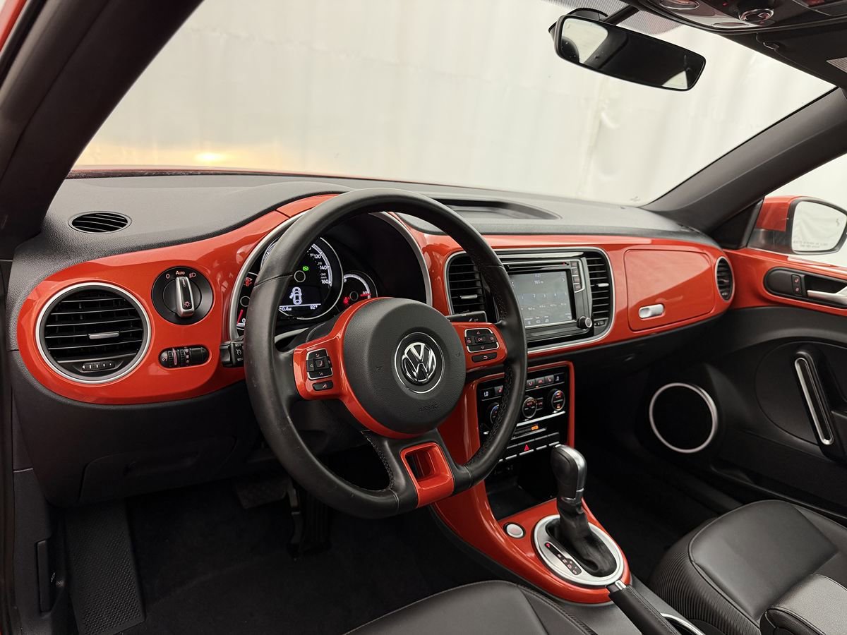 Used 2019 Volkswagen Beetle 2.0T SE FWD image 8