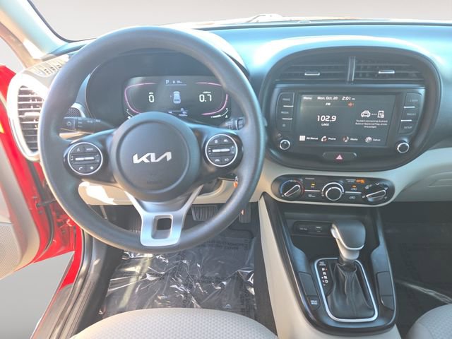 Used 2024 Kia Soul LX image 10