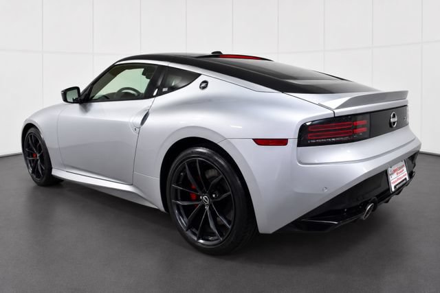Certified 2024 Nissan Z Performance w/ Floor Mat Package RWD image 6