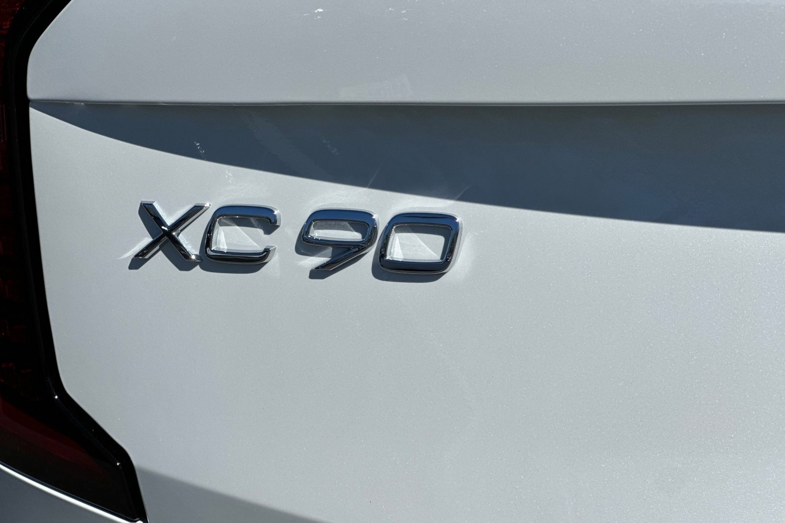 New 2026 Volvo XC90 B6 Plus w/ Protection Package Premier image 12