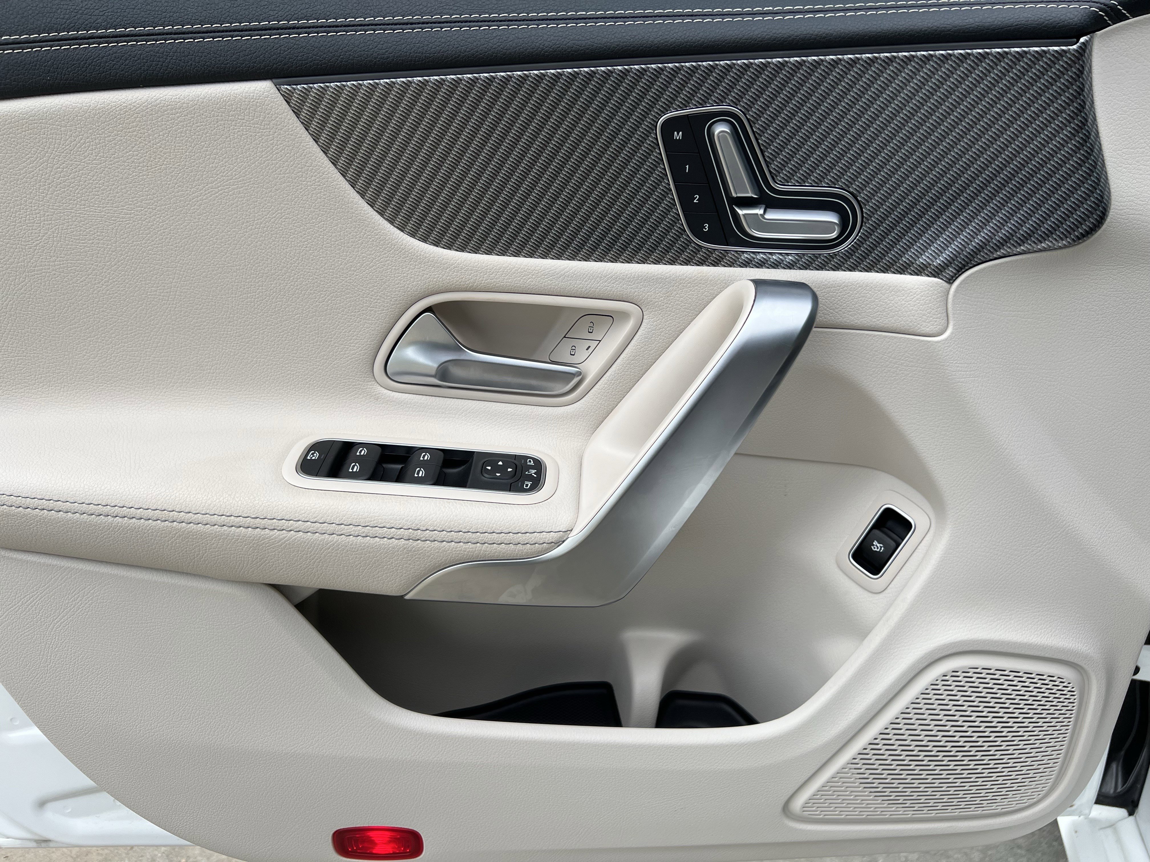 Certified 2025 Mercedes-Benz CLA 250 image 14