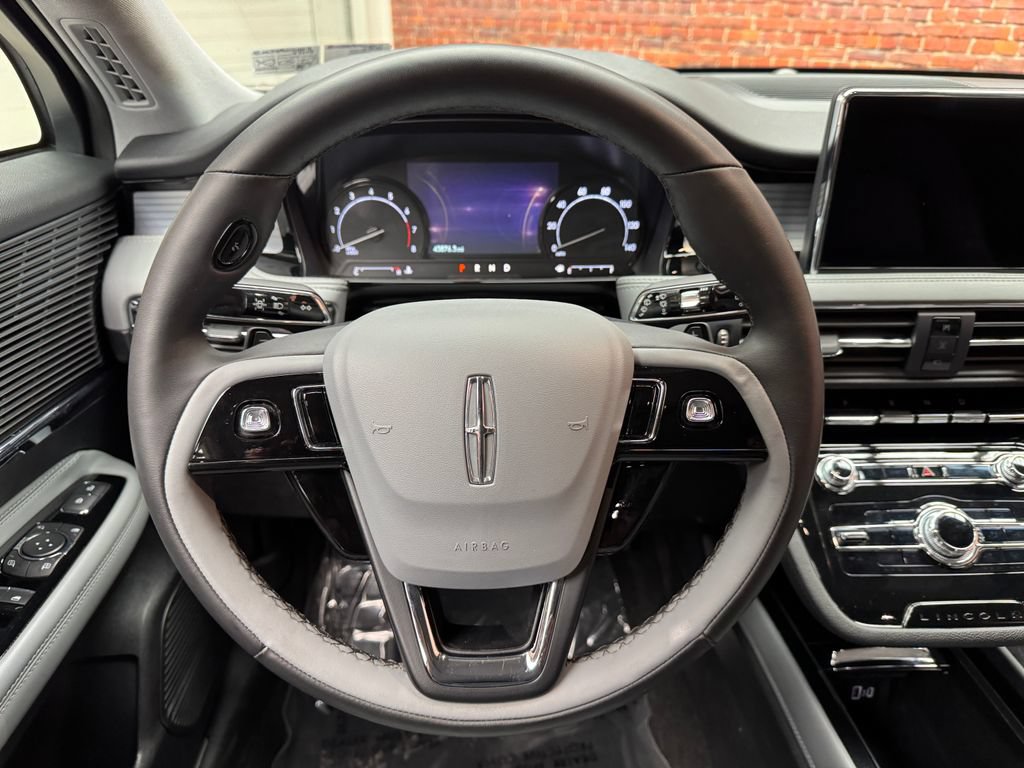 Used 2022 Lincoln Corsair AWD w/ Equipment Group 101A image 14
