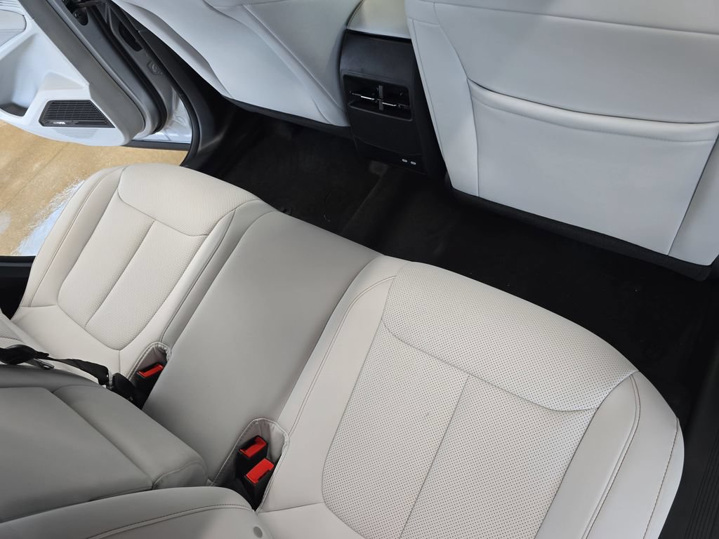 New 2026 Jeep Cherokee Limited AWD/4WD image 12