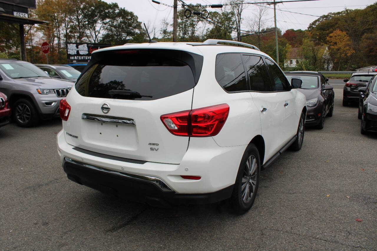 Used 2018 Nissan Pathfinder SV image 8