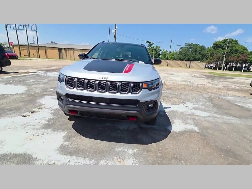 Used 2024 Jeep Compass Trailhawk AWD/4WD image 45