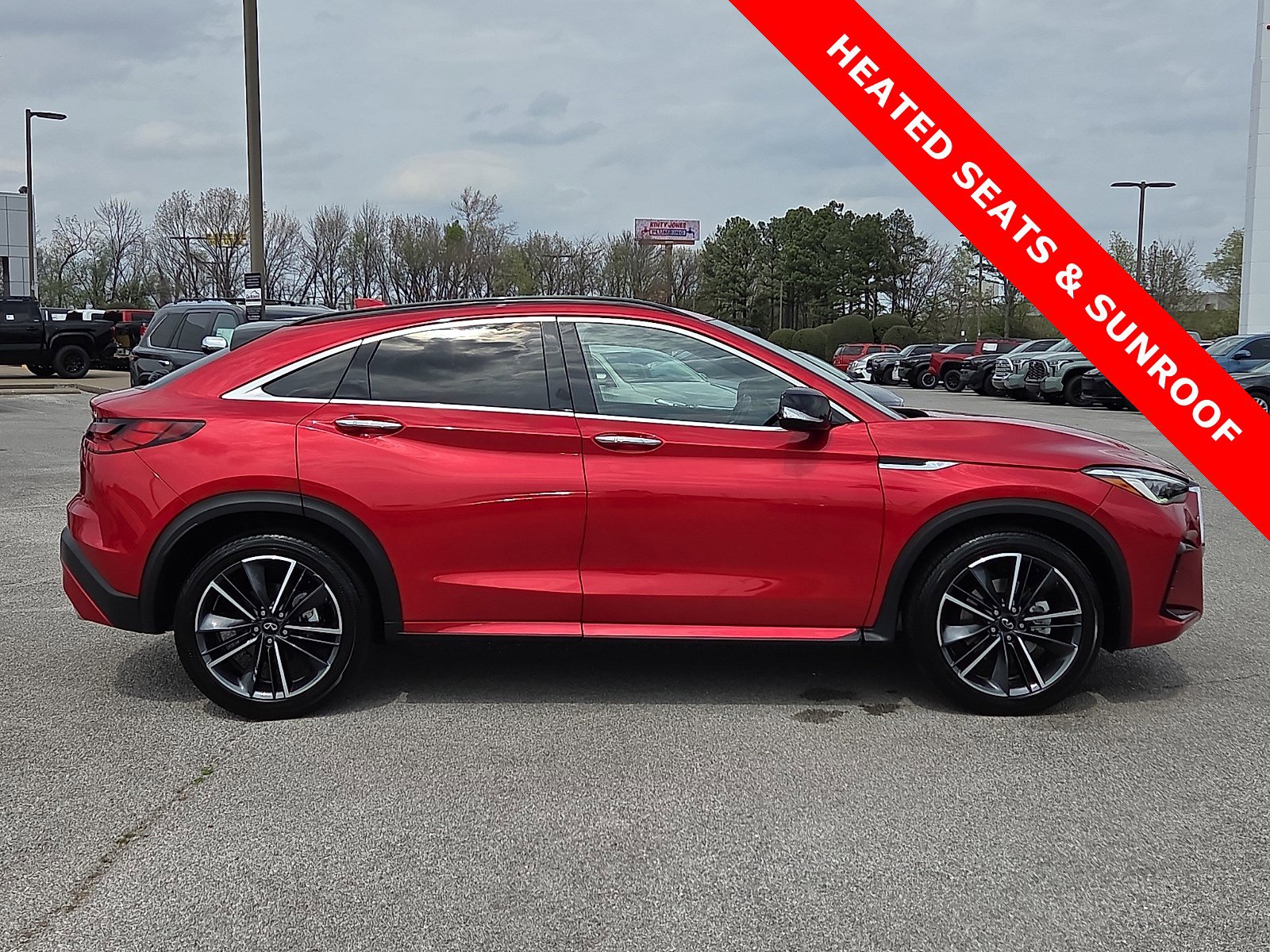 Used 2025 INFINITI QX55 Sensory image 6