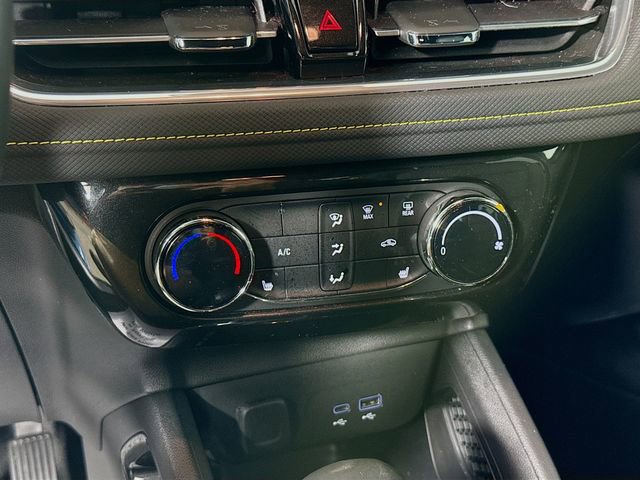 Used 2025 Chevrolet TrailBlazer ACTIV w/ Driver Confidence Package image 16