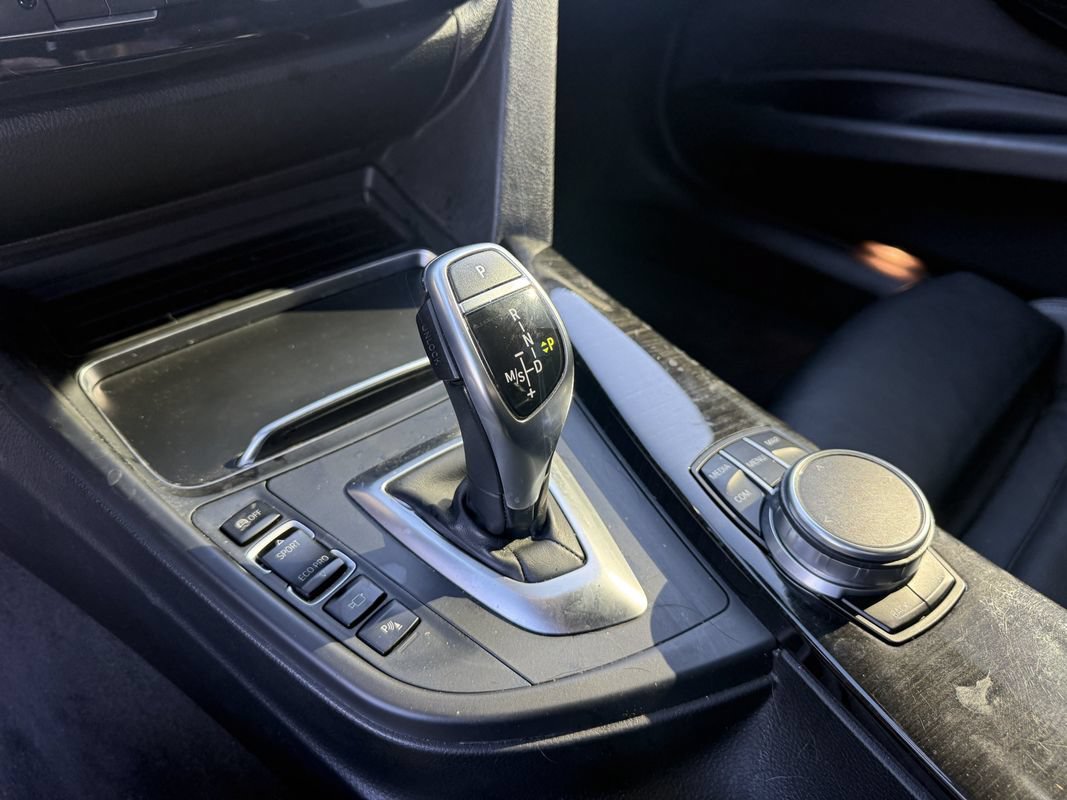 Used 2017 BMW 340i xDrive Sedan AWD/4WD image 13