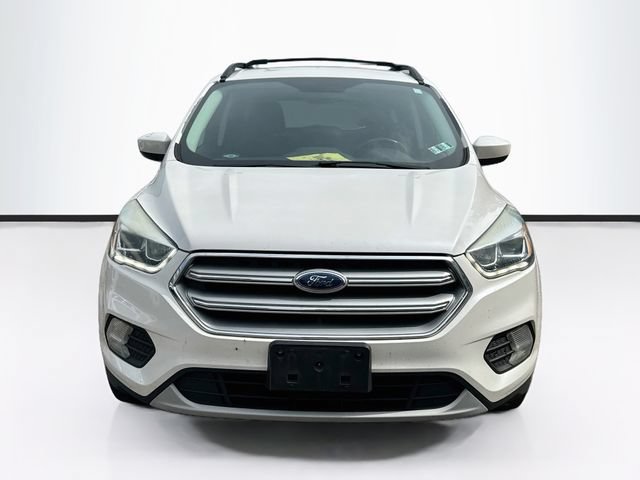 Used 2017 Ford Escape SE w/ SE Leather Comfort Package AWD/4WD image 2