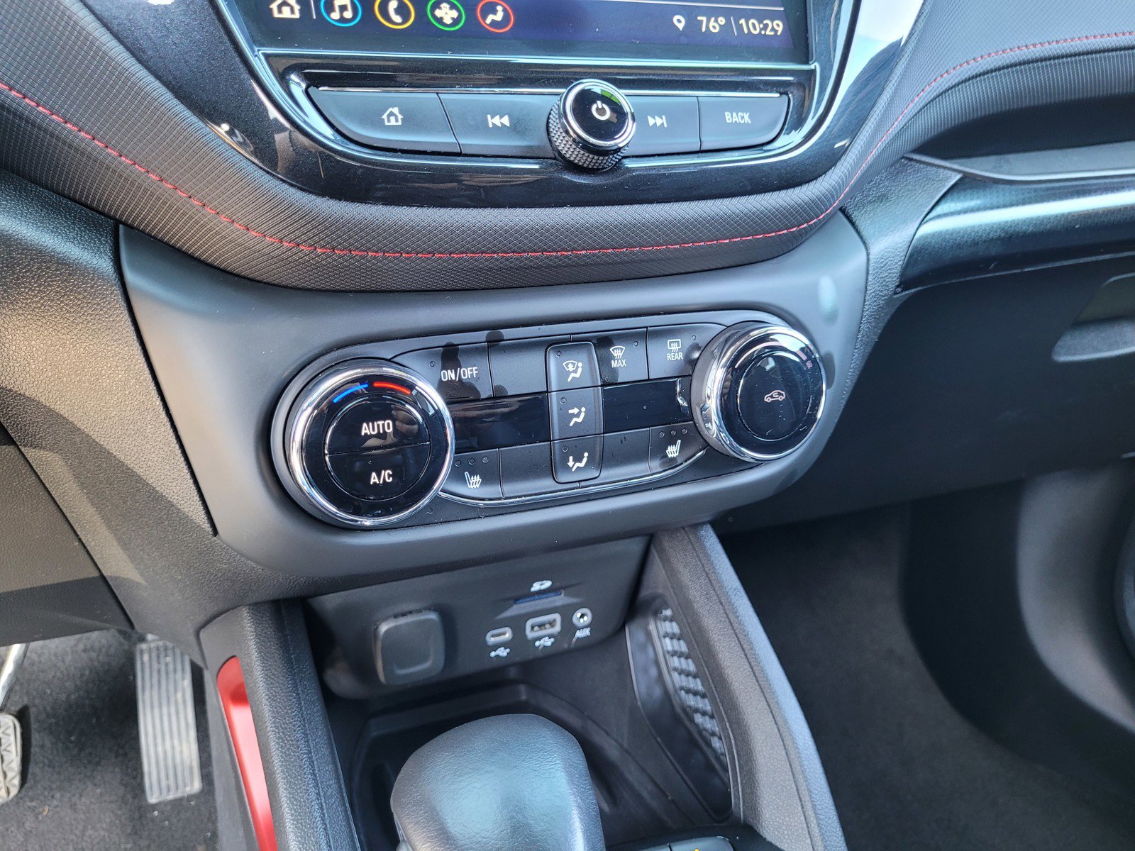 Used 2021 Chevrolet TrailBlazer RS w/ Sun and Liftgate Package image 18