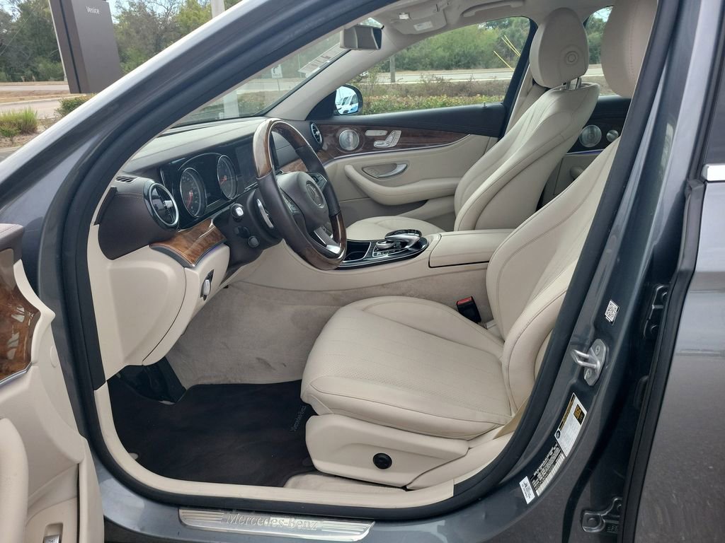 Used 2017 Mercedes-Benz E 300 image 27