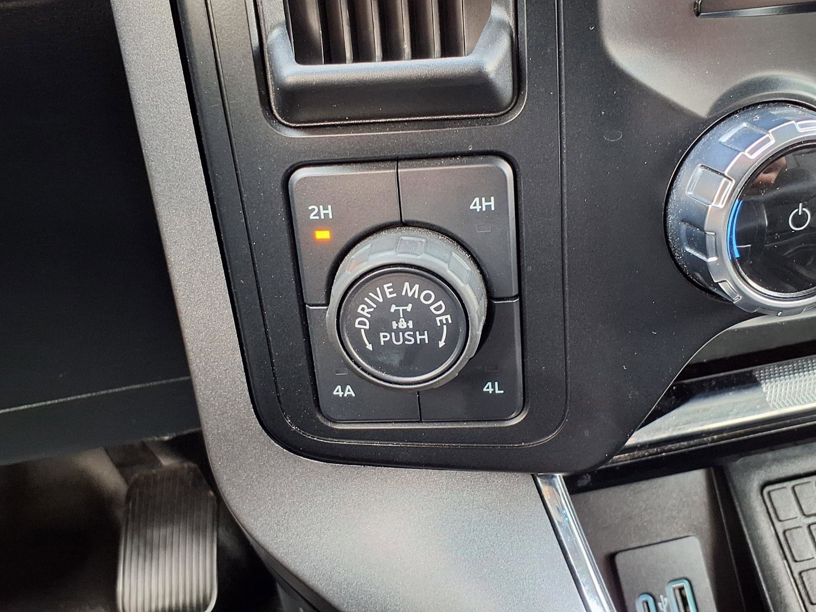 Used 2023 Ford F150 Lariat w/ Equipment Group 502A High AWD/4WD image 12