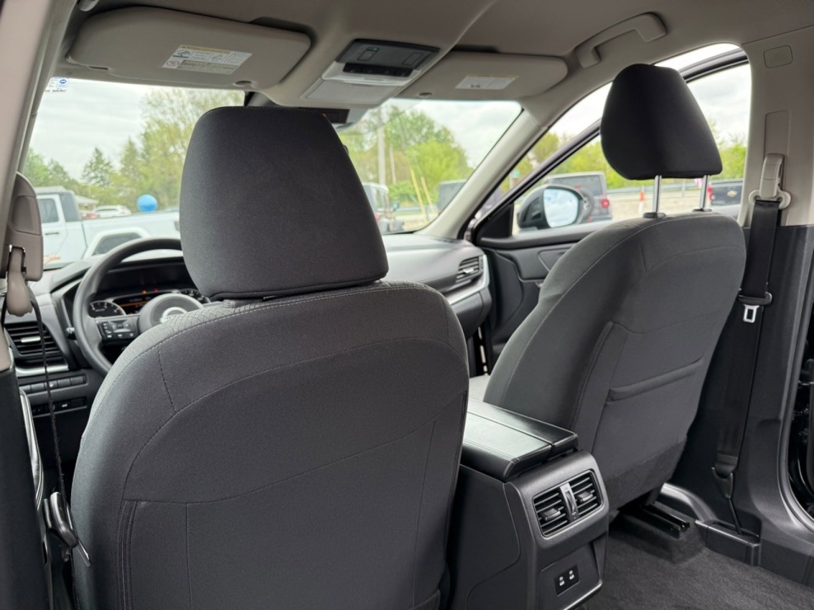 Used 2024 Nissan Rogue SV image 18