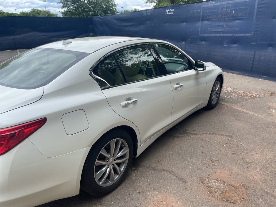 Used 2016 INFINITI Q50 3.0t Premium w/ Driver Assistance Package RWD image 33