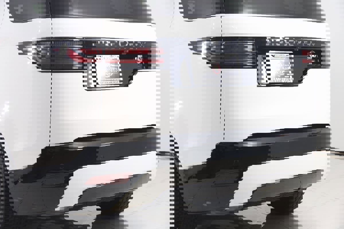 Used 2023 Land Rover Discovery S R-Dynamic image 25