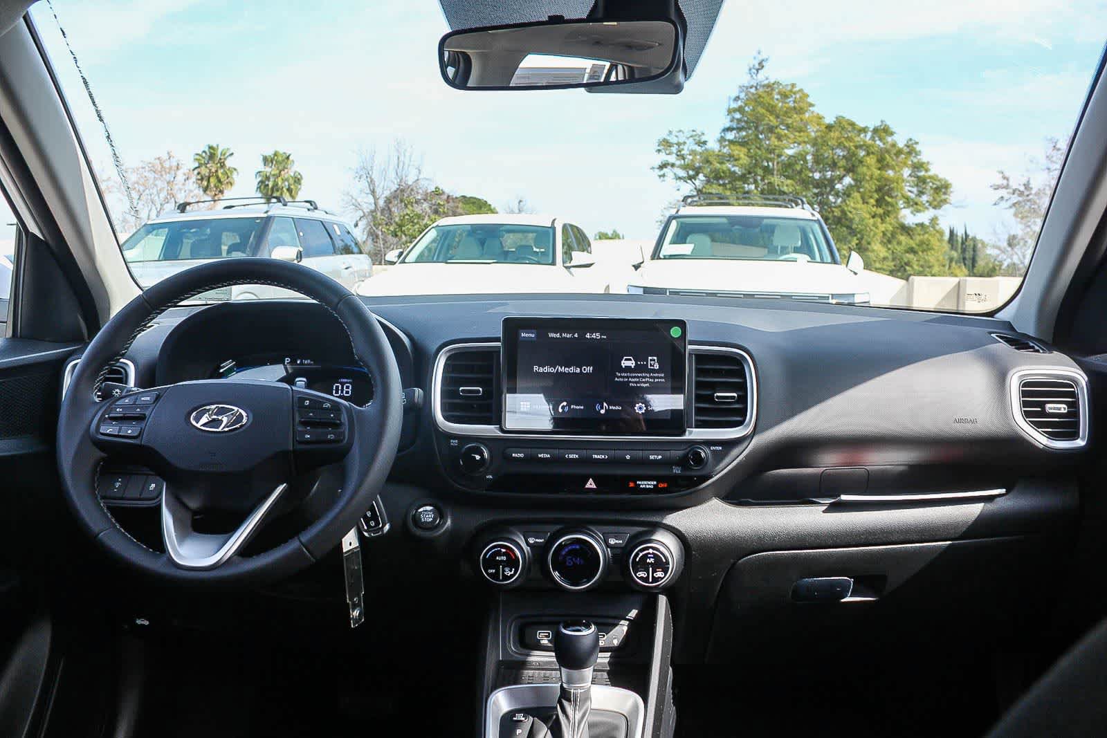 New 2026 Hyundai Venue SEL FWD image 17