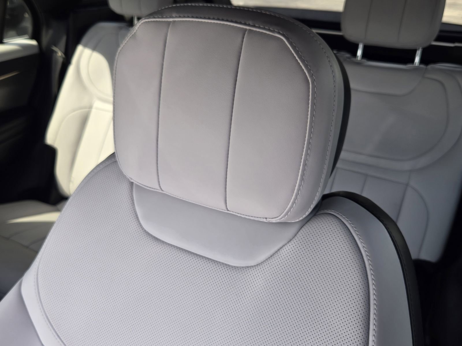 Used 2025 Land Rover Range Rover Sport Dynamic SE image 21