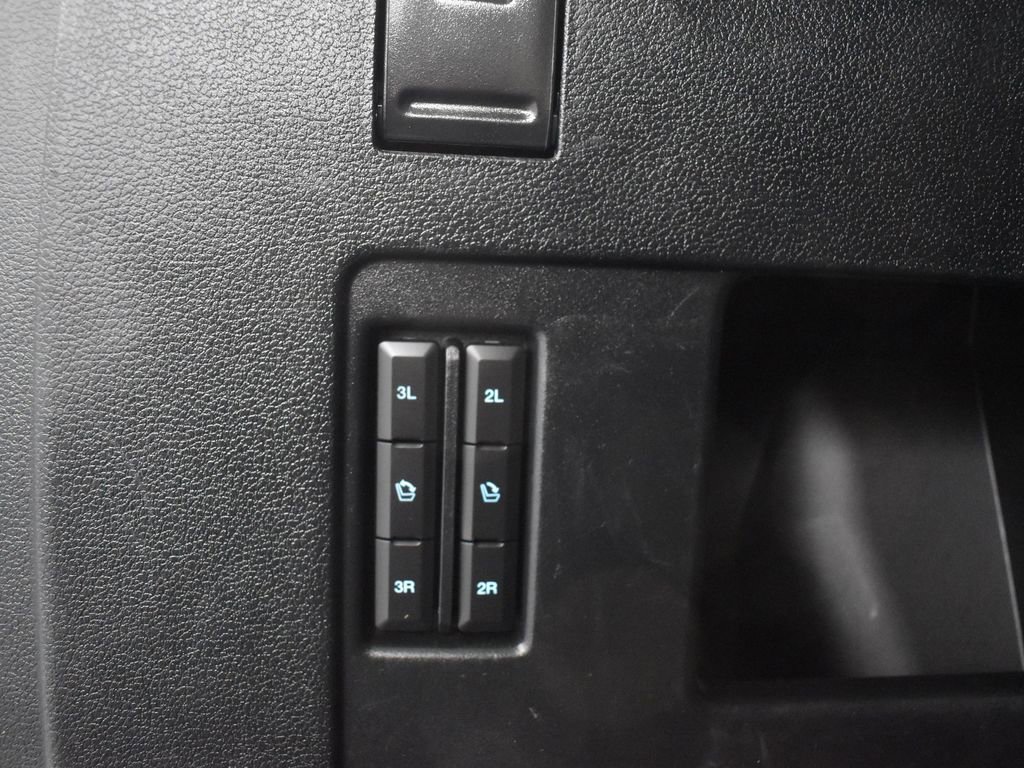 Used 2019 Ford Expedition Platinum image 19