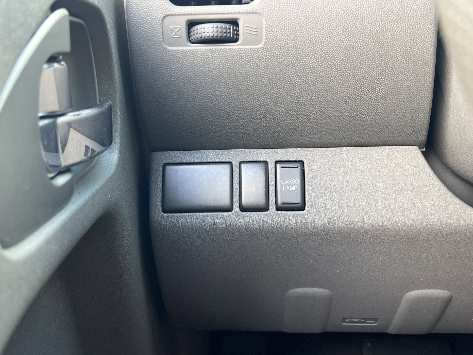 Used 2020 Nissan Frontier S RWD image 12