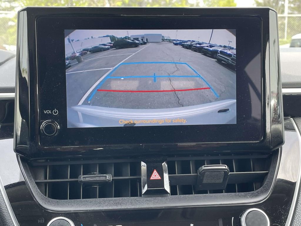 Used 2024 Toyota Corolla LE image 32