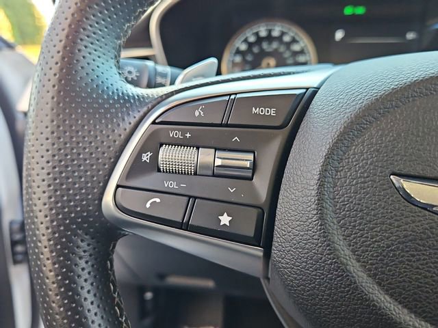 Used 2022 Genesis G70 2.0T image 25