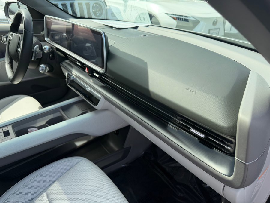 Used 2023 Hyundai Ioniq 6 SEL image 30