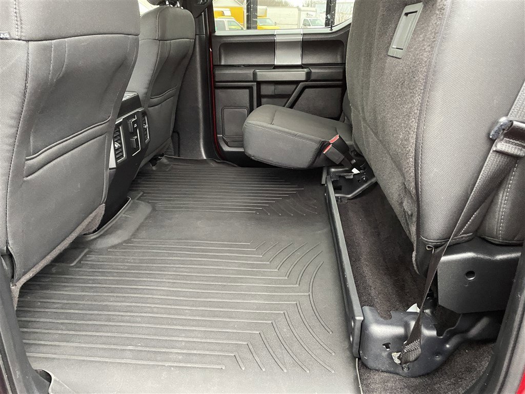 Used 2016 Ford F150 XLT w/ Equipment Group 302A Luxury AWD/4WD image 38