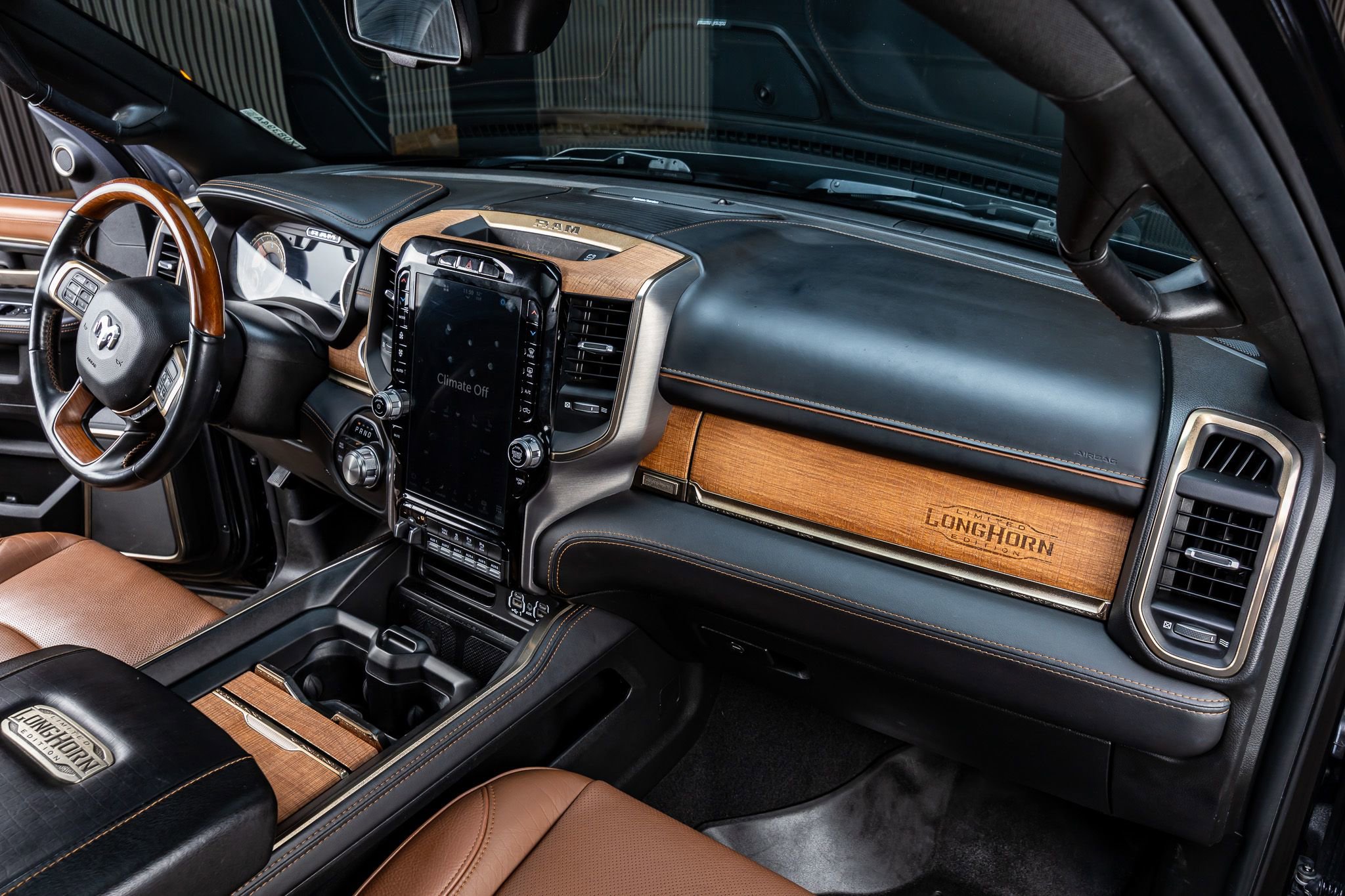 Used 2022 RAM 3500 Limited image 17