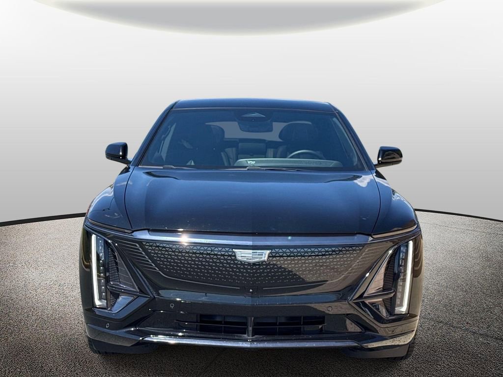 Certified 2025 Cadillac Lyriq Sport w/ LPO, Floor Liner Package AWD/4WD image 5