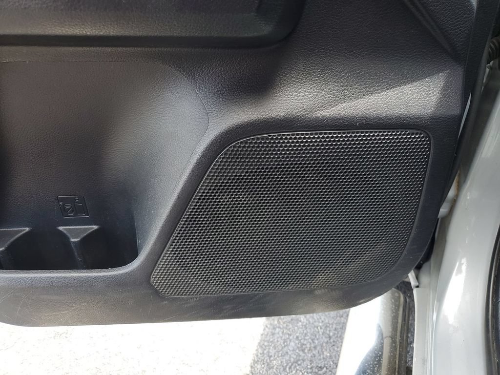Used 2020 Toyota Tacoma SR5 RWD image 22