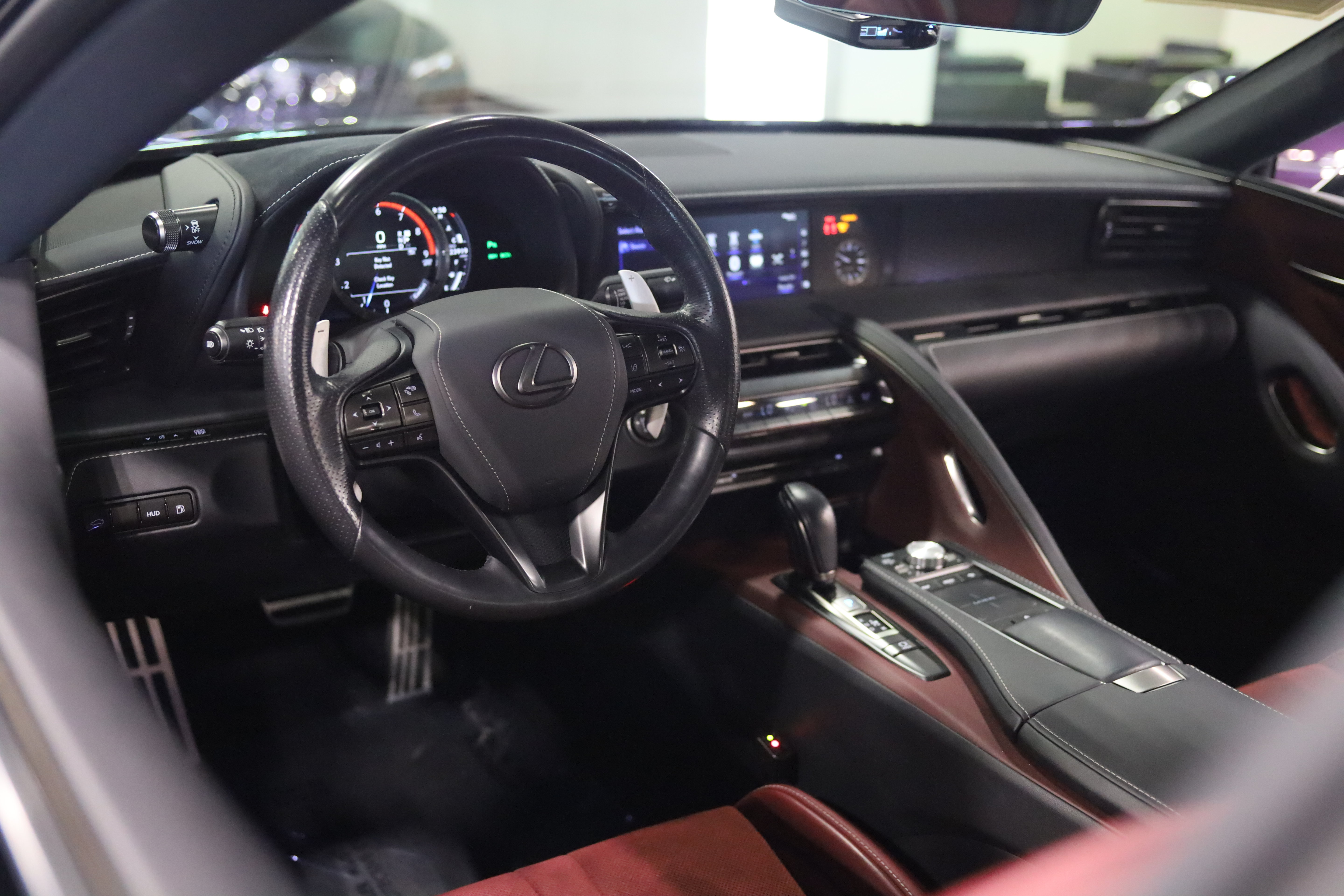 Used 2018 Lexus LC 500 Coupe w/ Sport Package RWD image 37