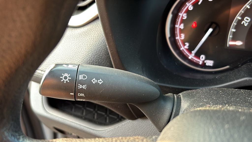 Used 2023 Toyota RAV4 LE AWD/4WD image 15