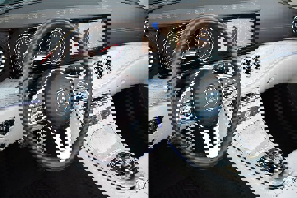 Used 2019 Mercedes-Benz E 450 4MATIC Cabriolet w/ Premium 1 Package image 62