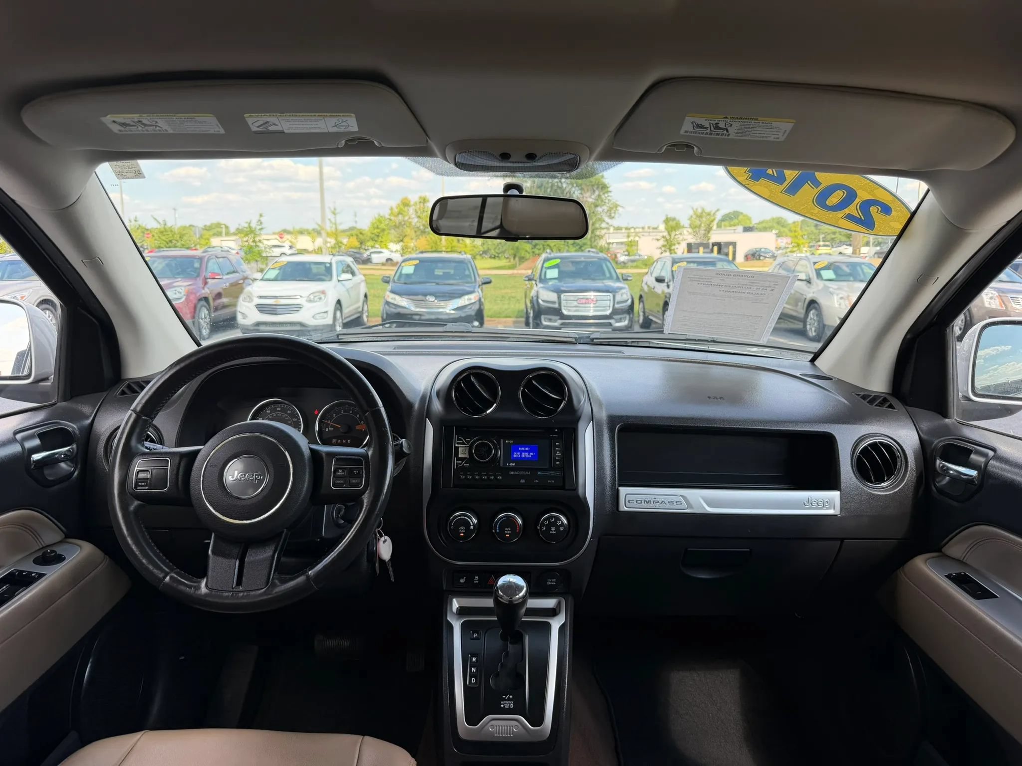 Used 2014 Jeep Compass Latitude FWD image 18