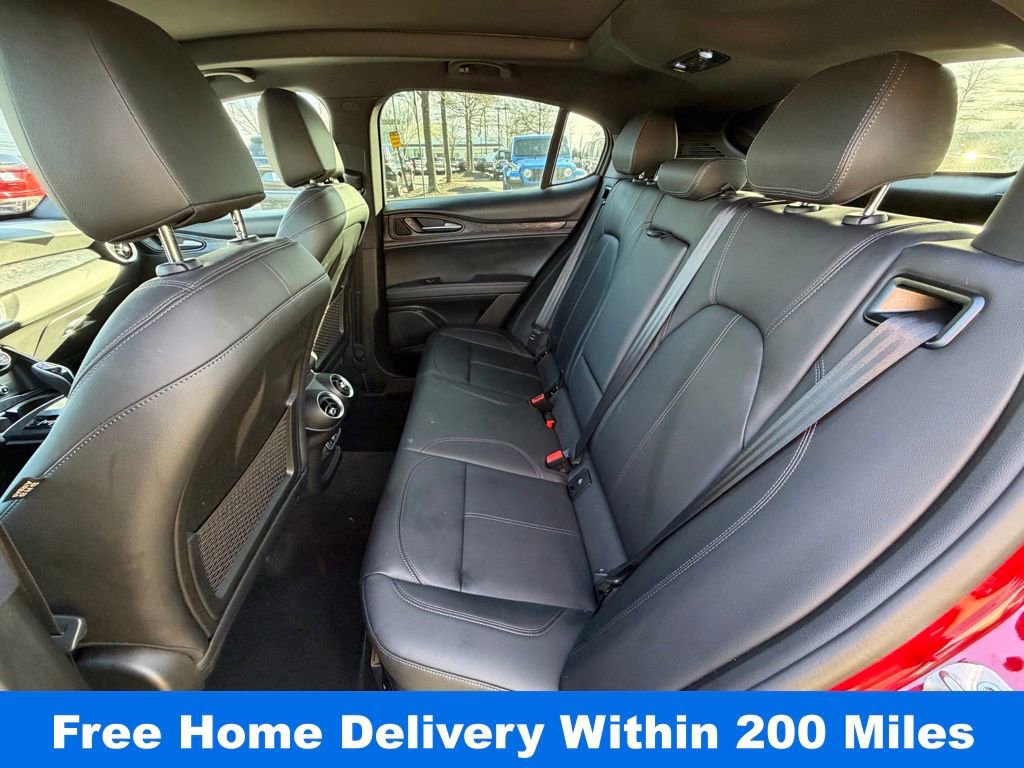 Used 2024 Alfa Romeo Stelvio Sprint image 15