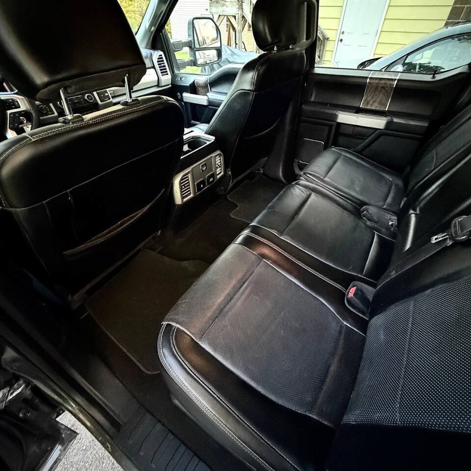 Used 2017 Ford F350 Lariat w/ FX4 Off-Road Package AWD/4WD image 20